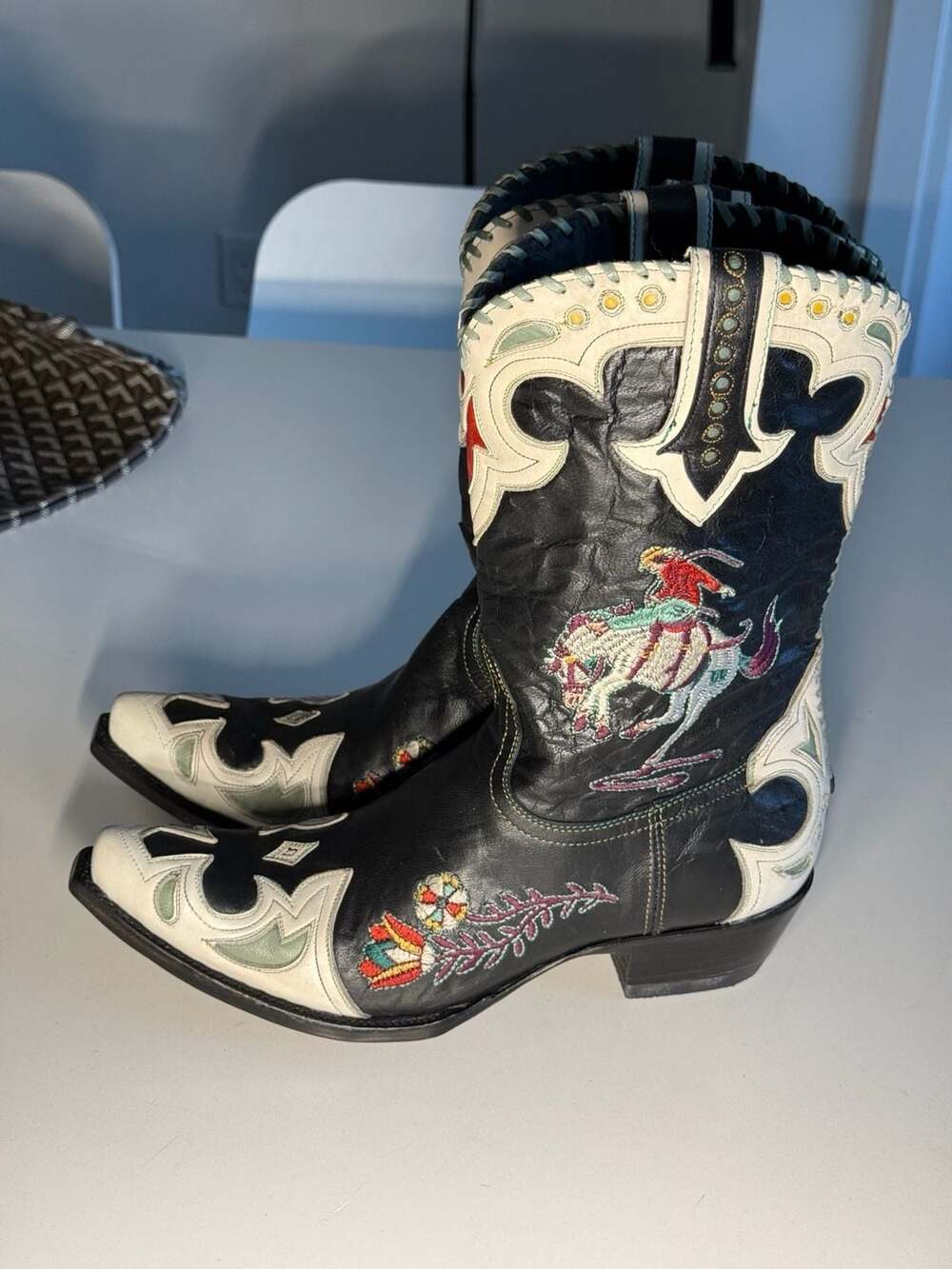 Double D Ranch by Old Gringo Black and White Bucking Bronco Whipstitch Western B